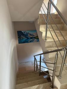 Цар Калоян стаи под наем