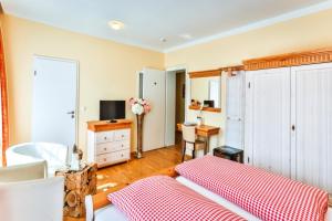 Standard Double Room room in Hotel zum Goldenen Löwen