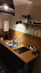 Maisons de vacances Gite galets et bois flottes proche mer gold beach meuble de tourisme 4 etoiles : photos des chambres