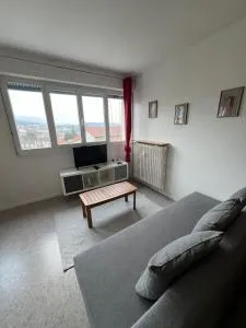 Charmant T1 proche des thermes - 罗亚