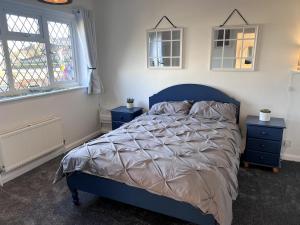 Quince Cottage - Hot tub and parking for 4 cars