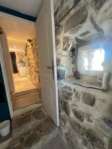 Sejours chez l'habitant Sejour de charme a Evenos -Provence : photos des chambres