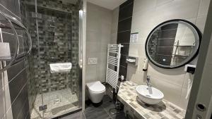 Hotels Logis Hotel du Fer a Cheval : photos des chambres