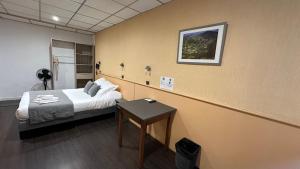 Hotels Logis Hotel du Fer a Cheval : photos des chambres