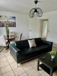 Central 5-Bed Apartment, A46 & Central Station & Wi-Fi