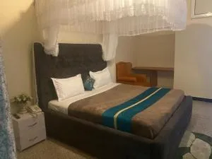 Julianah suite - Makindye