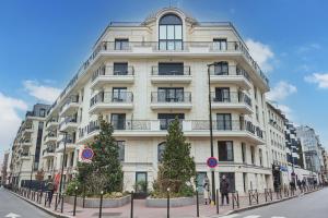 Appart Hotel Paris Levallois Maurice Ravel
