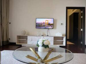 Elegant 1BR Full Palm View Apartment at 5 Star Resort