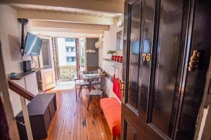 Duplex en centro histórico y turístico sobre AV de Mayo