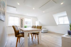 Lichtmeer - Helle & moderne Ferienwohnung direkt am Meer