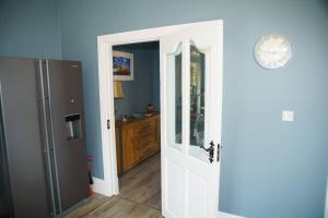 The Dingle Pass Escape