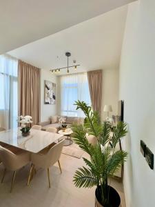 Elegant 2br Jvc Private Pool, Balcony & Parking