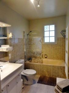 B&B / Chambres d'hotes Les Feuillantines Perigord Noir : Chambre Double - Vue sur Jardin