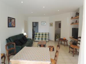 Villas Villa-piscine avec vue panoramique pour 2 a 10 personnes - PROMO 2025 Nouveaux tarifs affiches - moins 20 pour cent au 1er mai- : photos des chambres