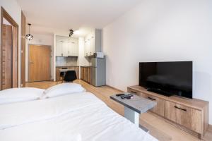 Chorzów Inviting Apartment by BookingHost