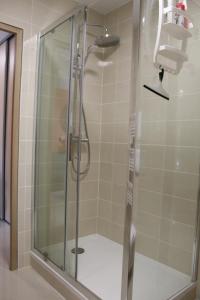 Appartements superbe 2 pieces vue sur chateau : photos des chambres