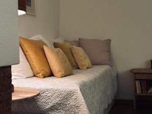 Central & View - Five-minute walk to town by Heiti Gstaad