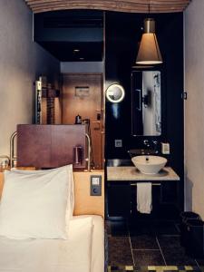 Standard Single Room room in U&Me; BW Signature Collection