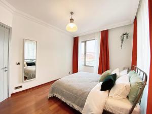 Stay Beyond The Bosphorus #3