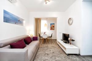 One-Bedroom Apartment room in Mercedes Heritage Apartments