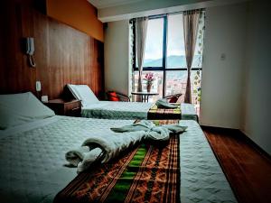 Velvet residence