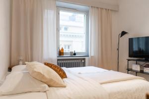 Small Studio in a Prime Location!