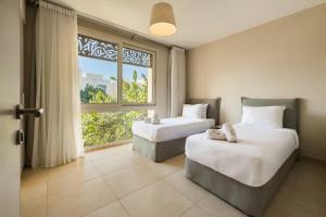 Remarkable & Rare 2BDR Mangroovy Free Pool & Beach