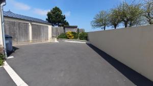 Maisons de vacances Gite galets et bois flottes proche mer gold beach meuble de tourisme 4 etoiles : photos des chambres