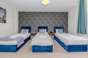 Spacious 2 Bedroom Flat Next to Brighton Beach Sleep 6 Guests RFT