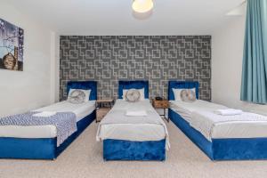 Spacious 2 Bedroom Flat Next to Brighton Beach Sleep 6 Guests RFT