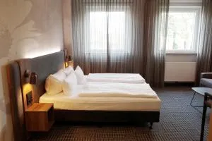 Bundt's Hotel & Gartenrestaurant - 新武尔姆斯托夫