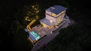 Leshan Summer Valley Mountain Stream - Zigong