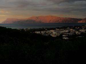 Emmanuels Sea View Luxury Apartment