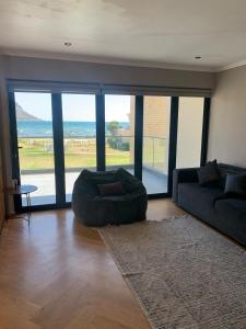 Classy 3 storey house