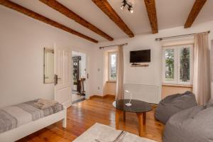 Apartment in GREEN with private SAUNA and WHIRLPOOL Bathtube