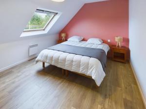 Maisons de vacances Maison pour 8 a Plomeur - Grand jardin : photos des chambres