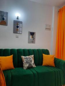 Cozy modern one bedroom