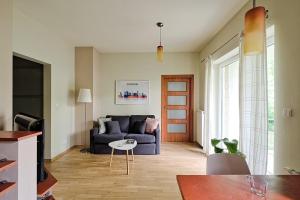 Urban Nest - WAW Chopin Airport Wyględowska 10