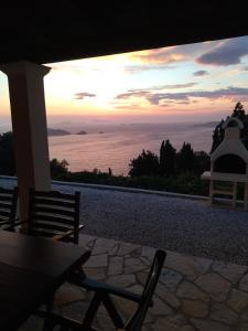 Sunset Villa Dysis