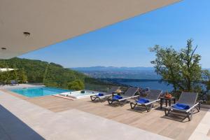Noble Opatija Riviera Villas by Irundo