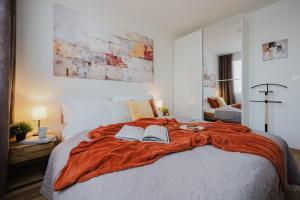 Prague Days - Two-Bedroom Apartment with Workspace and 200Mbps WiFi