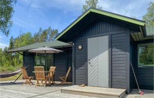 Awesome Home In Vaggeryd With Kitchen