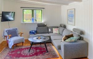 Awesome Home In Vaggeryd With Kitchen