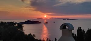 Sunset Villa Dysis