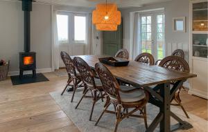 1 Bedroom Pet Friendly Home In Ebeltoft