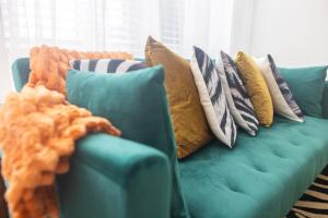 Two Story Penthouse, 2 Bedrooms with 2 and a half bathrooms, 2 Balconies, Skyline View, Pool