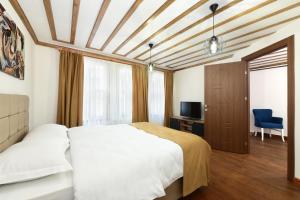 Historical Wood Dublex Apt at Taksim&Galata