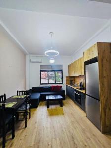 Prime Location Cozy Apartment near Pazari i ri