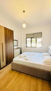 Prime Location Cozy Apartment near Pazari i ri