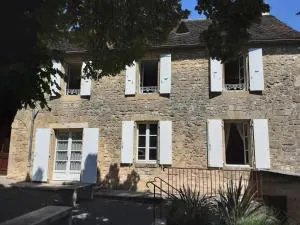 Gîte de Louis - Terrasse - Centre de Domme - 维特拉克